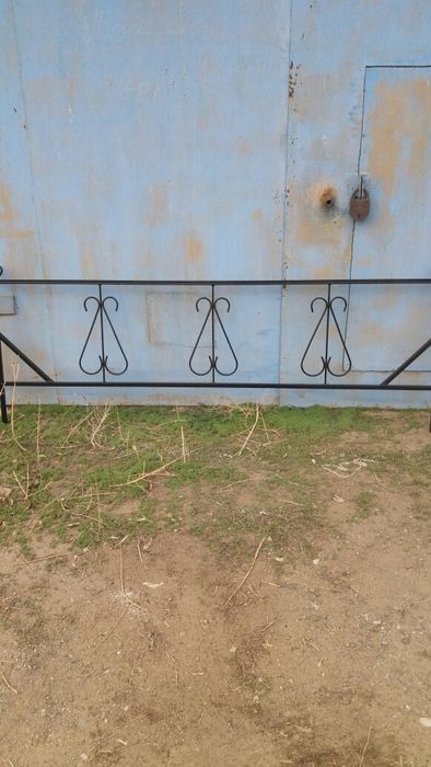 Оградки на кладбище