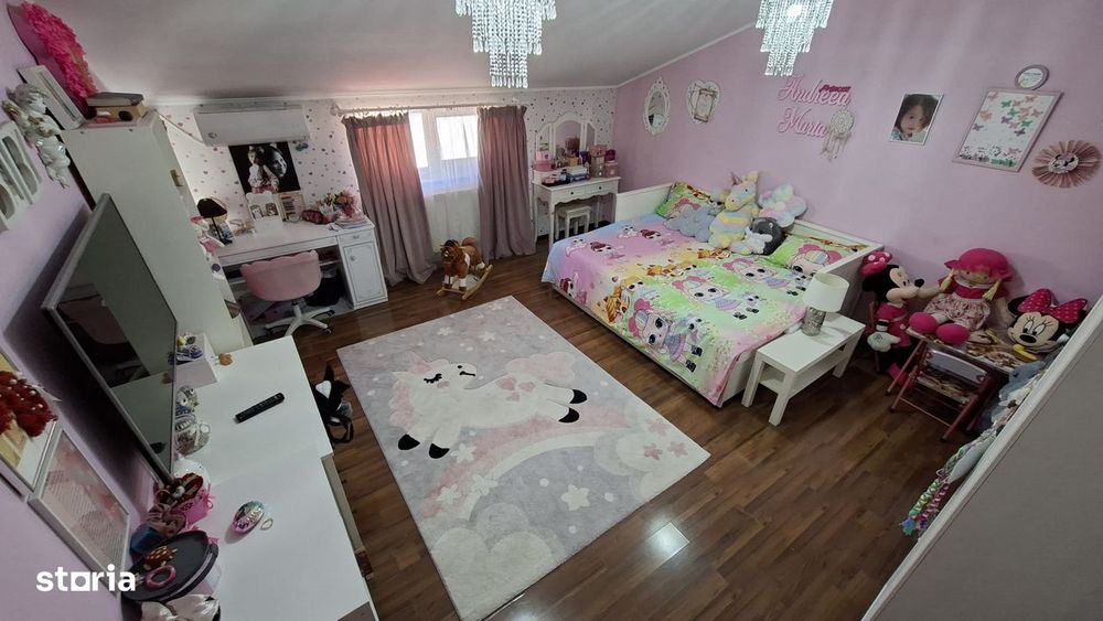 Apartament Tip Vilă | 4 Camere  | 182 mp | Curte Privată 200 mp