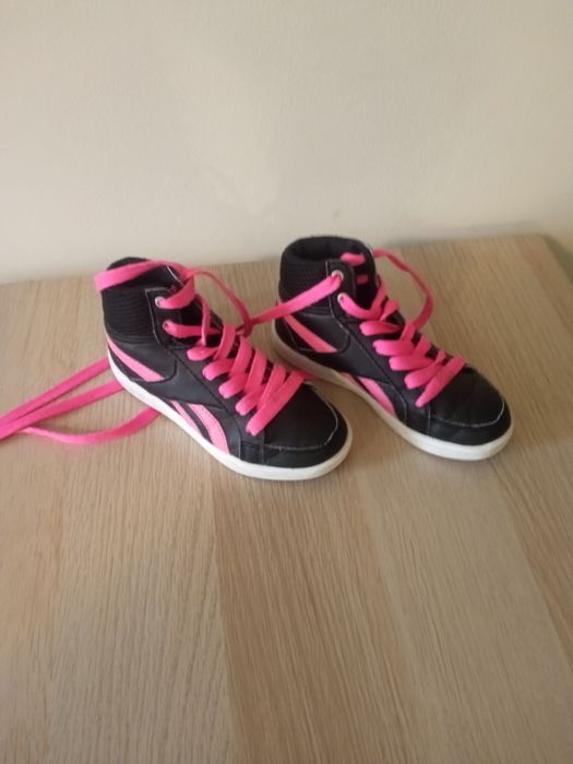 Детски обувки кецове Reebok за момиче.