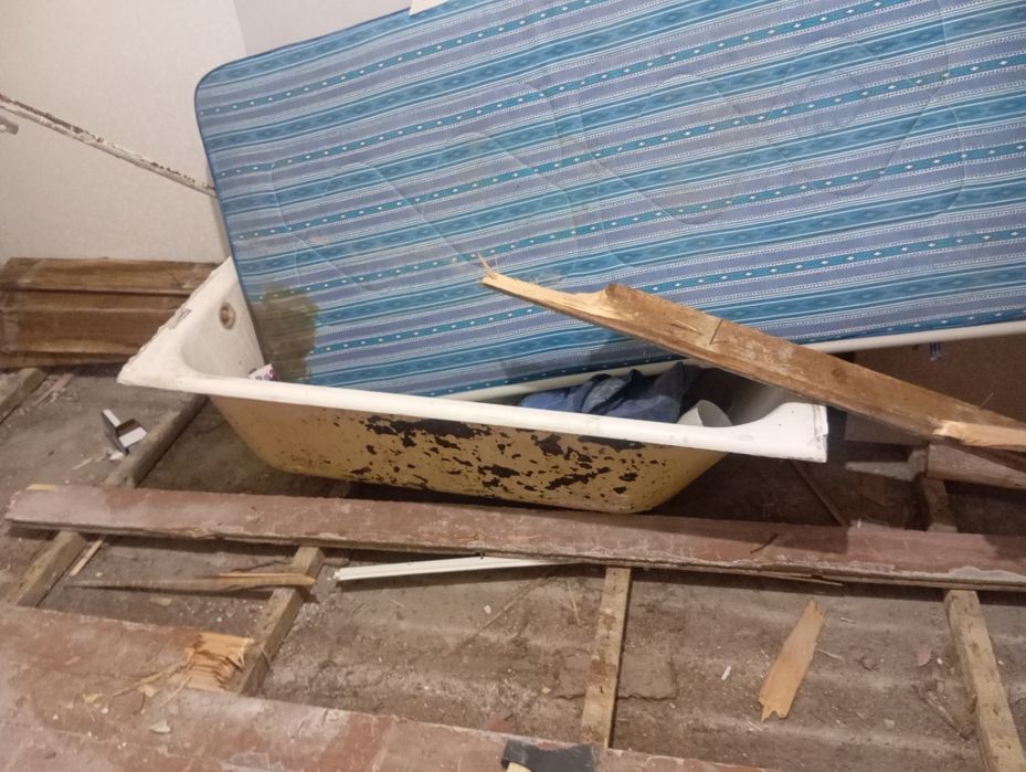 Продам ванну б/у