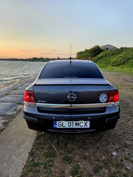 Opel Astra H 1.6 GPL 2011