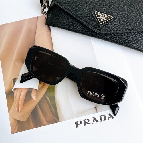 Ochelari de soare Prada – Model Premium, Stare Excelentă