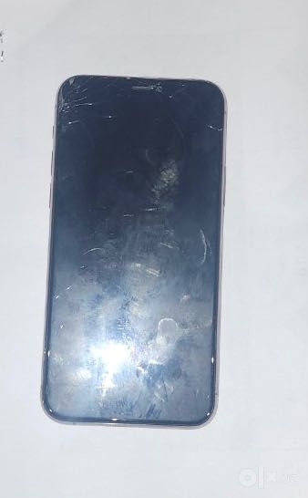 iPhone 11 pro qotmaydi yaxshi ishlaydi
