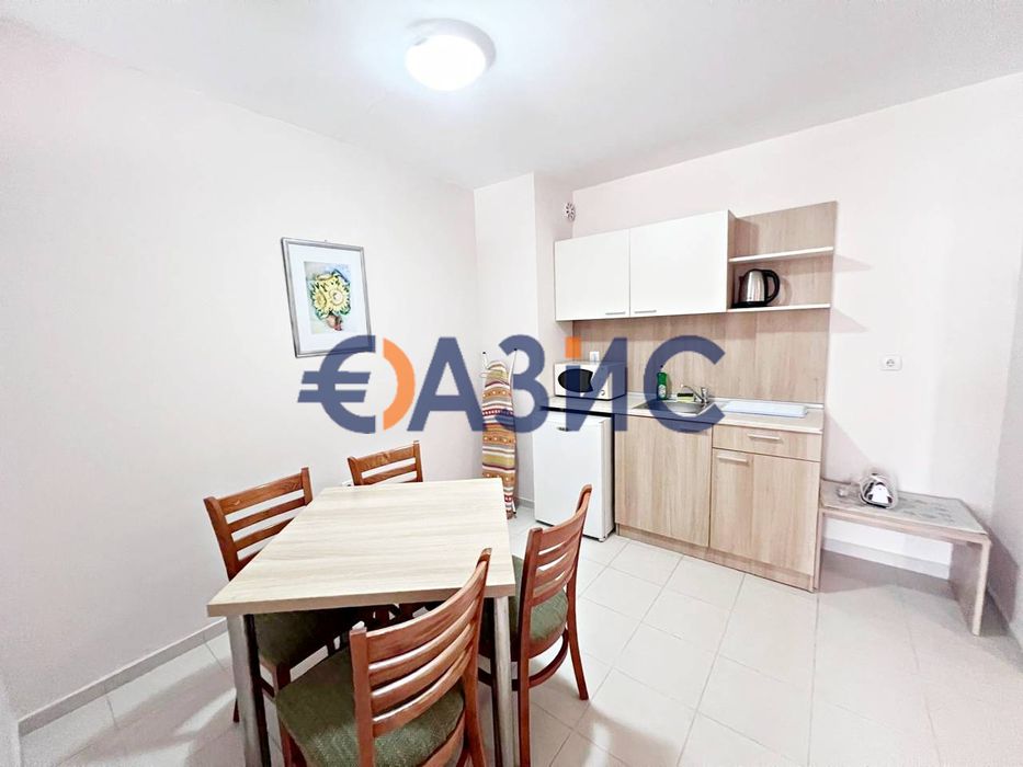 Продава се Двустаен апартамент в к.к. Слънчев бряг - 69 кв.м за 587 €/кв.м - Снимка #7