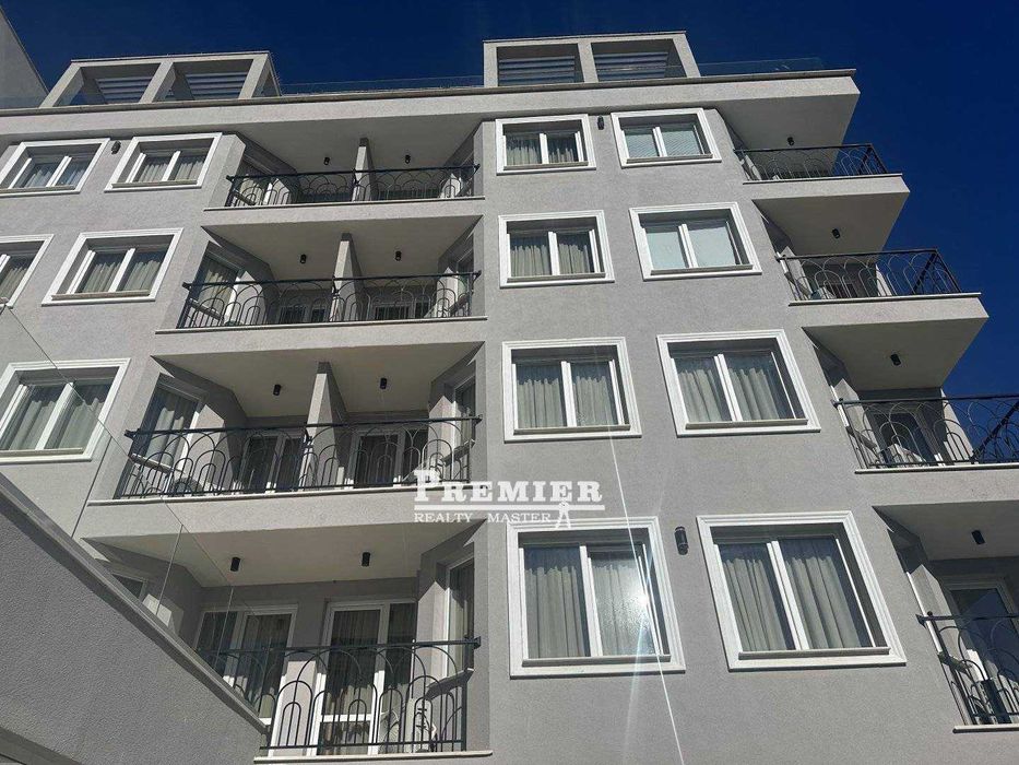 Просторен двустаен в модерен комплекс в центъра на Слънчев бряг