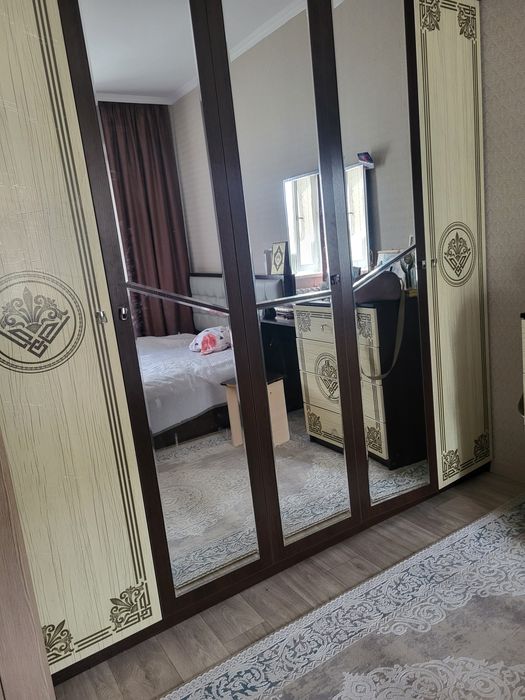 Продам спальный гарнитур