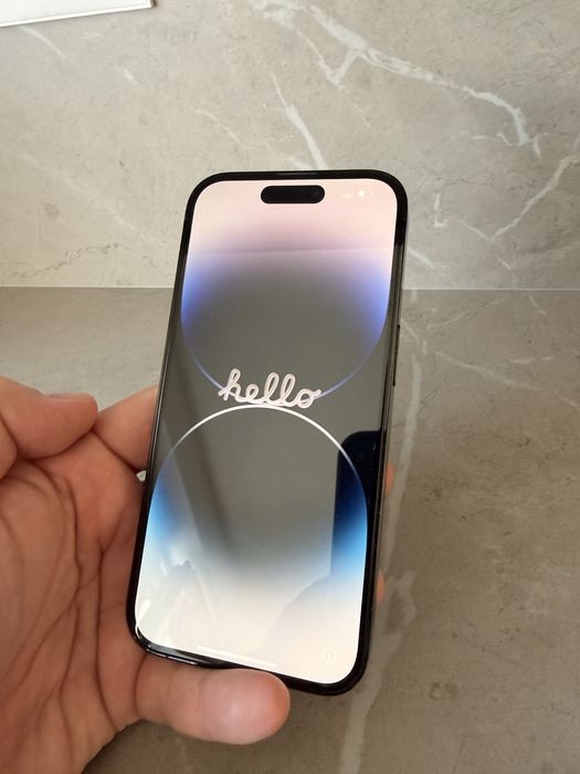Продавам iPhone 14 Pro 256 GB - черен