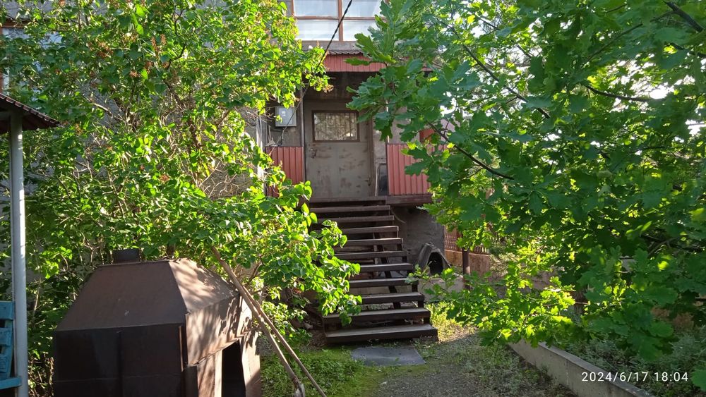 Продам большой дом