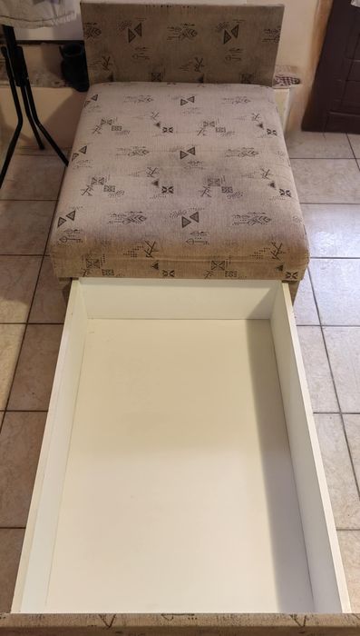 Fotoliu extensibil cu ladă de depozitare