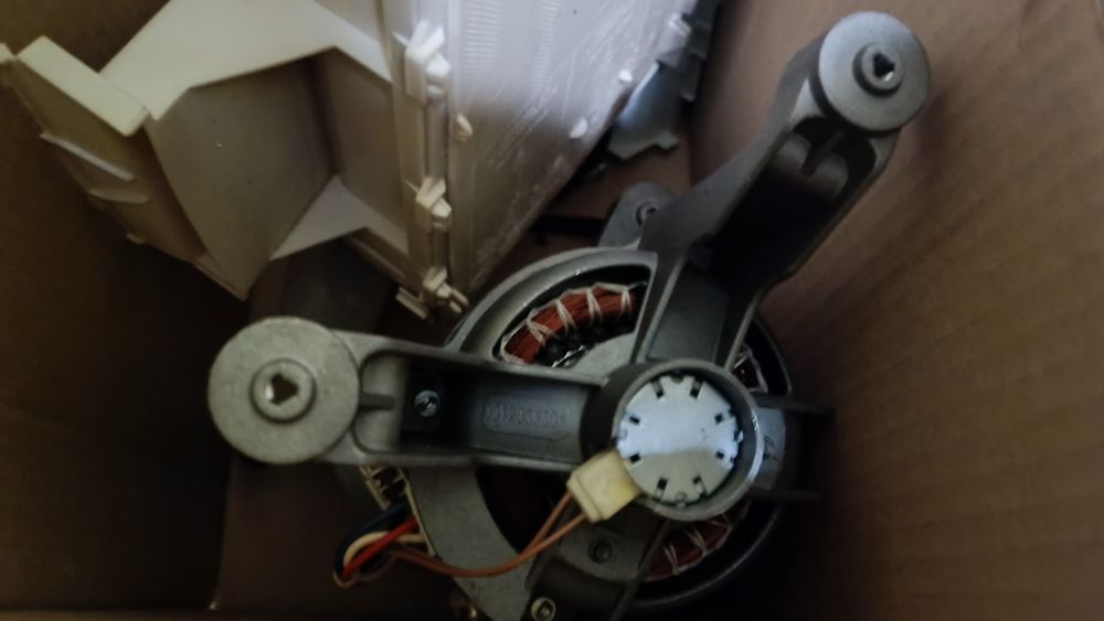 Пералня Electrolux