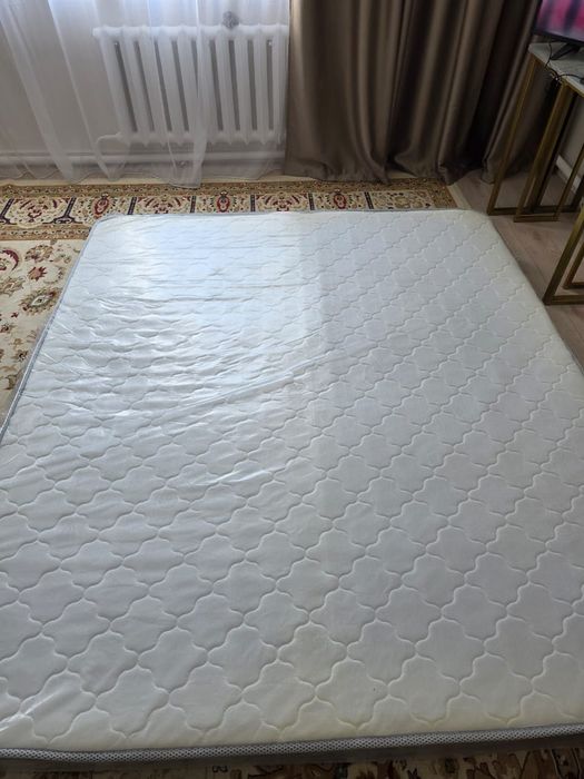 Двухспальный кровать с матрасом