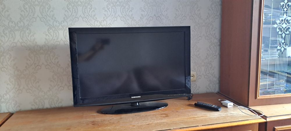 Продам телевизор