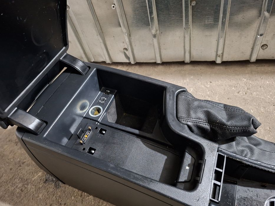 Cotiera consola centrala dubla rabatabila BMW E90 E91 E92 E93