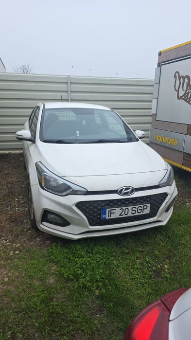 Hyundai I20 Autoutilitara mica, perfecta pentru oras