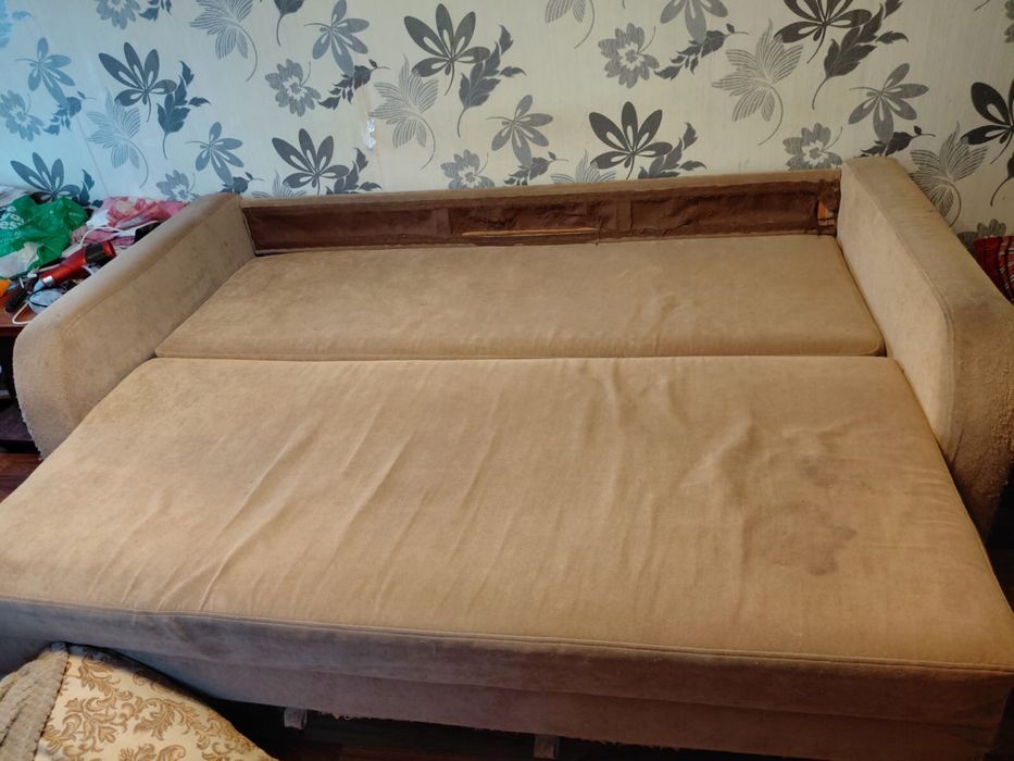 Продам диван 2.35м