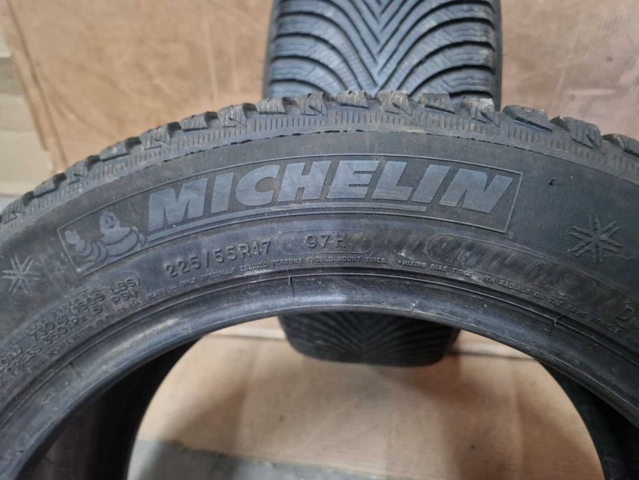 2 Michelin R17 225/55
зимни гуми
DOT2117