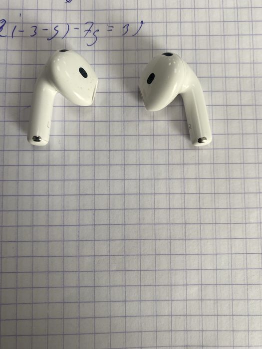 Airpods 4  aplle