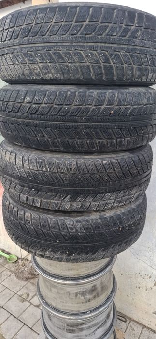Продам резину всесезонная