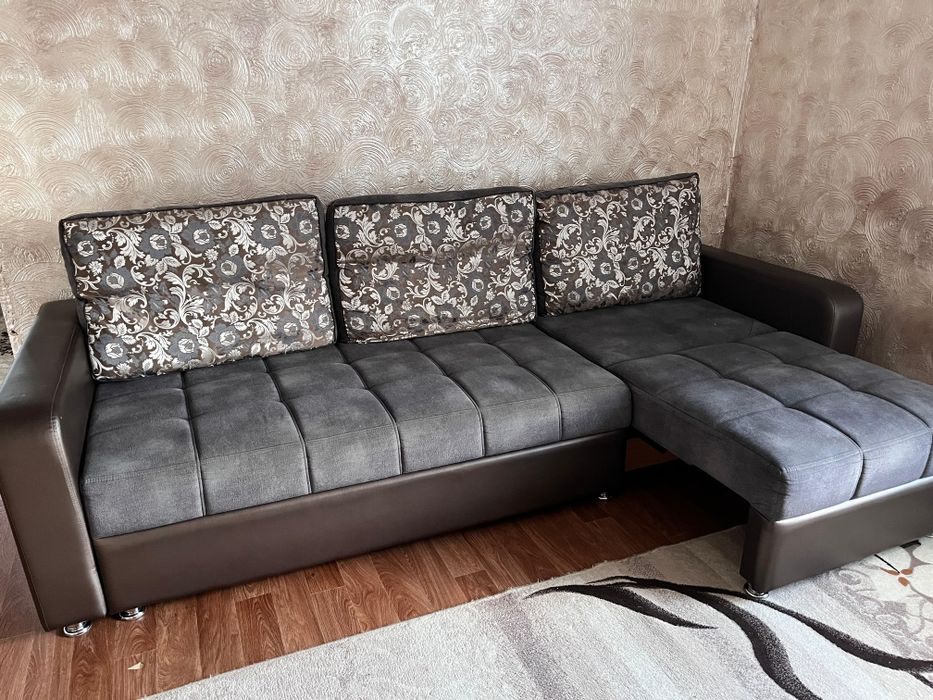 Продажа дивана б/у