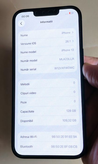 IPhone 13 5G Midnight 128 GB impecabil, baterie 100 % + cadou !