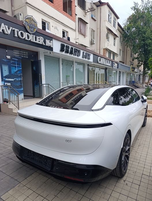 Zeekr 007 4wd  2матор