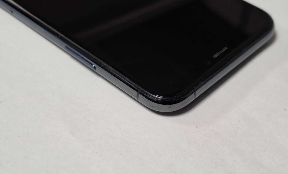 Iphone 11 Pro 64GB battery health 100%
