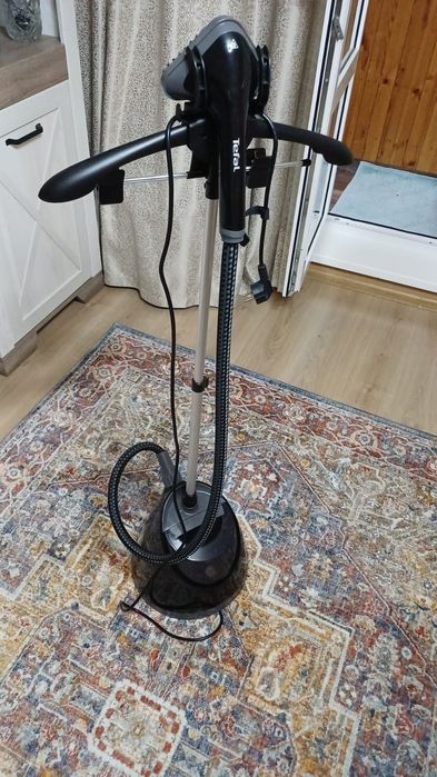 Продам отпариватель Tefal