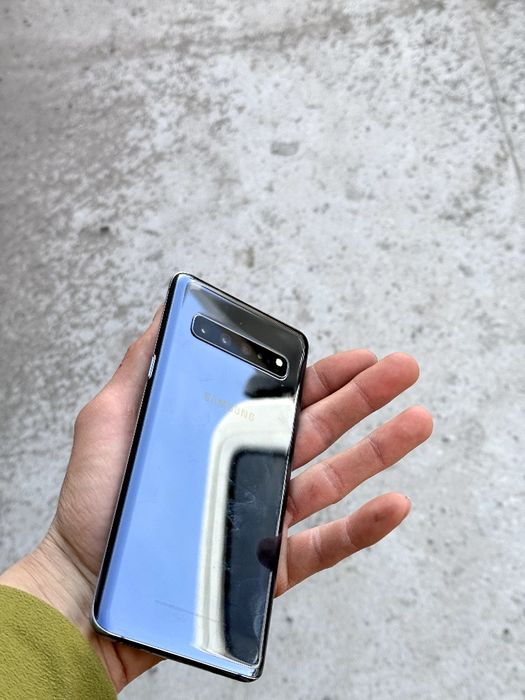 Samsung galaxy S 10 5g xolati ideal