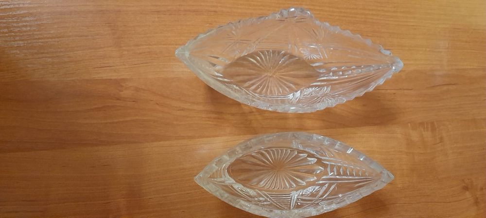 Продам хрусталь селедочницы.