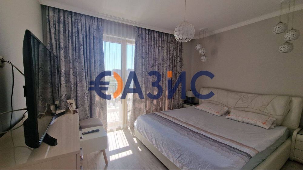 Апартамент с 2 спални, 3 ет., "Вила Флоренция", Свети Влас, България, 104.8 кв. м. #33405960