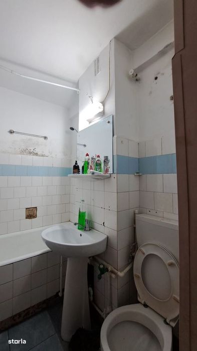 Agigea, 3 Camere Decomandat 2 Bai, Centrala Gaz, 70 Mp. Parcare, Boxa
