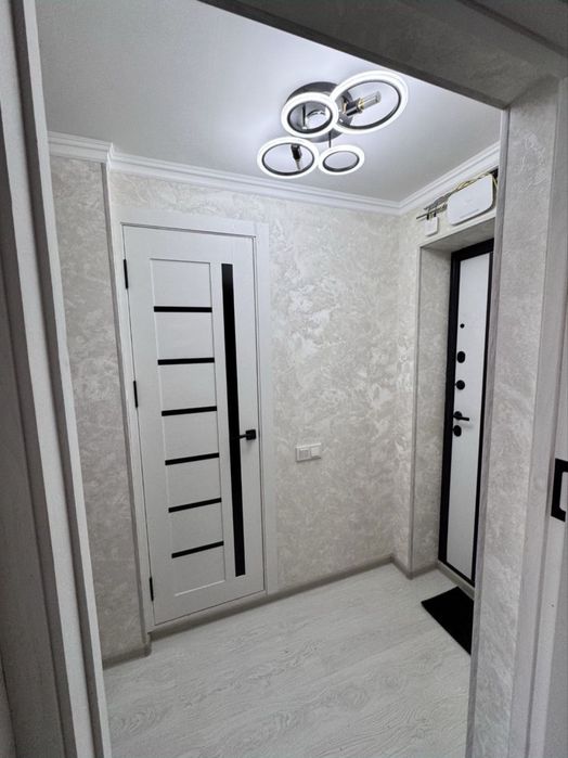 Каартира 1/2/5 Новомосковская 28м2