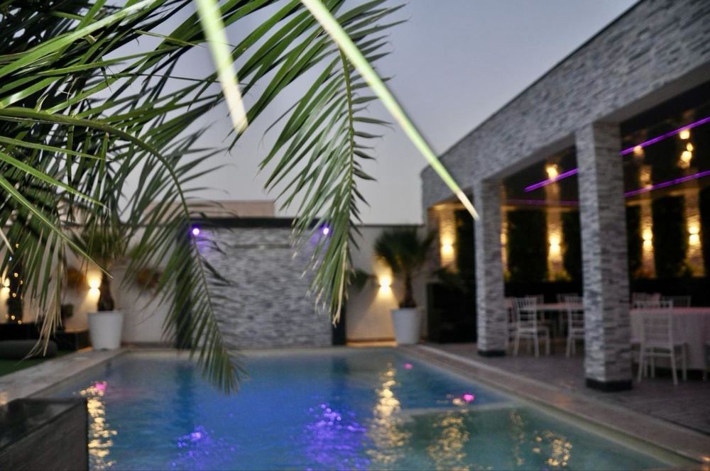 Inchiriez vila cu piscina -majorate-evenimente private-aniversari
