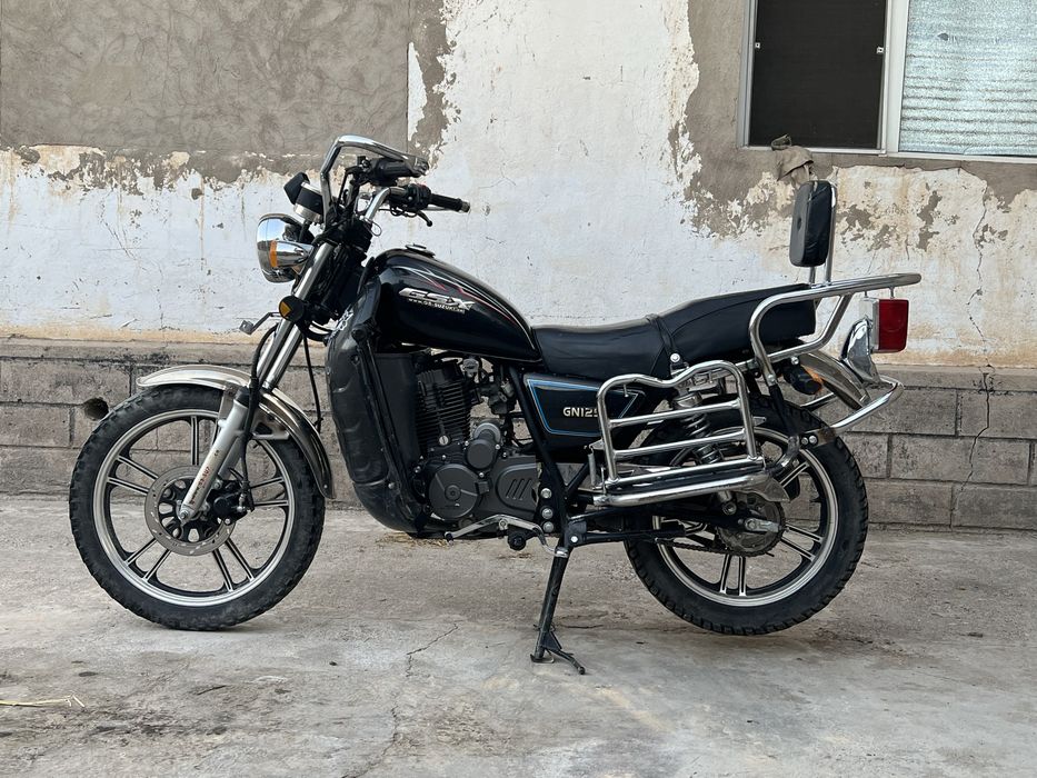 Мотоцикл Suzuki gsx 200 куб