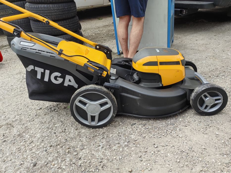 Акомулаторна Косачка Стига чисто нова