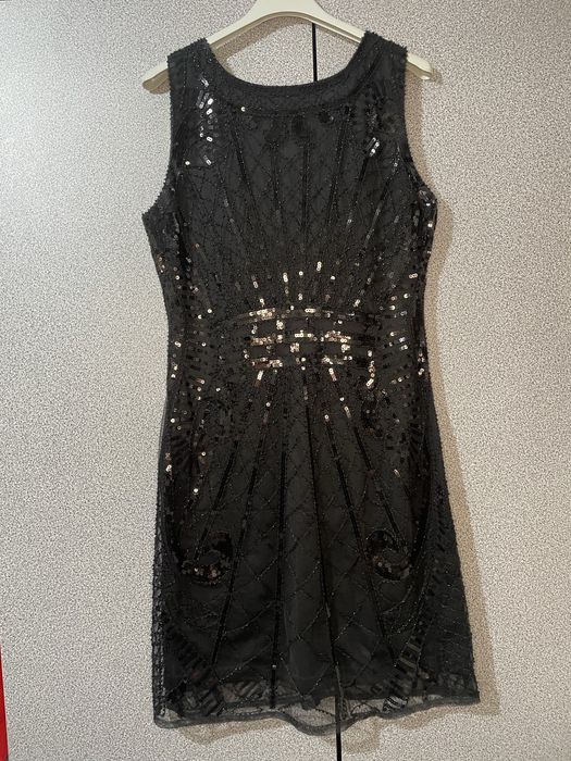 Продавам рокля л размер