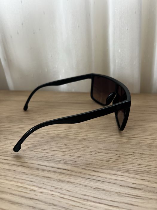 Унисекс слънчеви очила Carrera