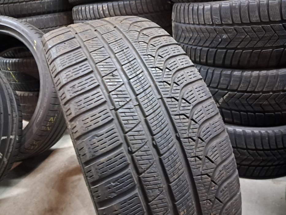 1xAnvelopa second iarna 255 45 R20 Pirelli