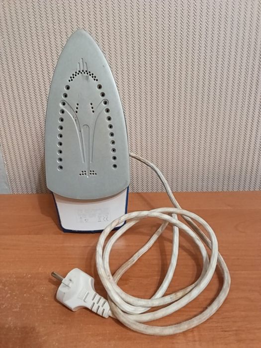 Продам утюг Bosch TDA2610/03.