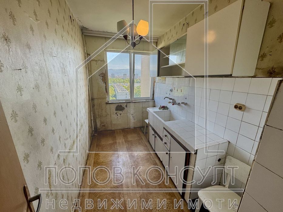 Продава се Двустаен апартамент в Пловдив, Гагарин - 65 кв.м за 1230 €/кв.м - Снимка #2