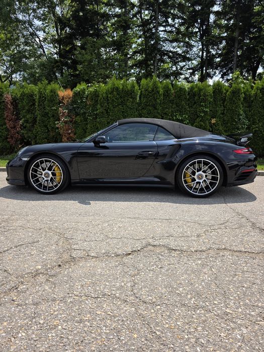 Porsche 911 Turbo S Cabriolet Full