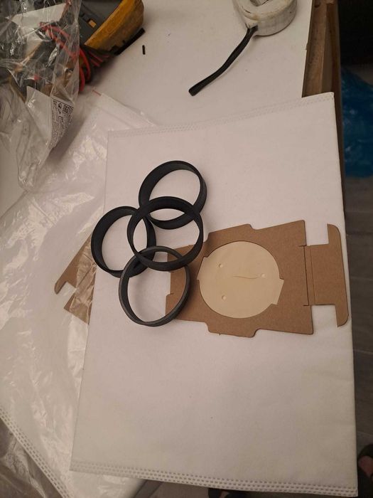 Vind saci aspirator pt kirby