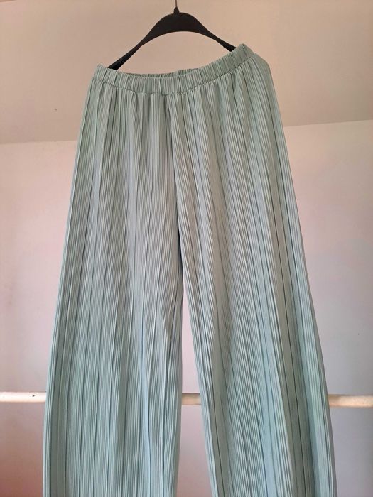 Pantaloni  vară, moderni