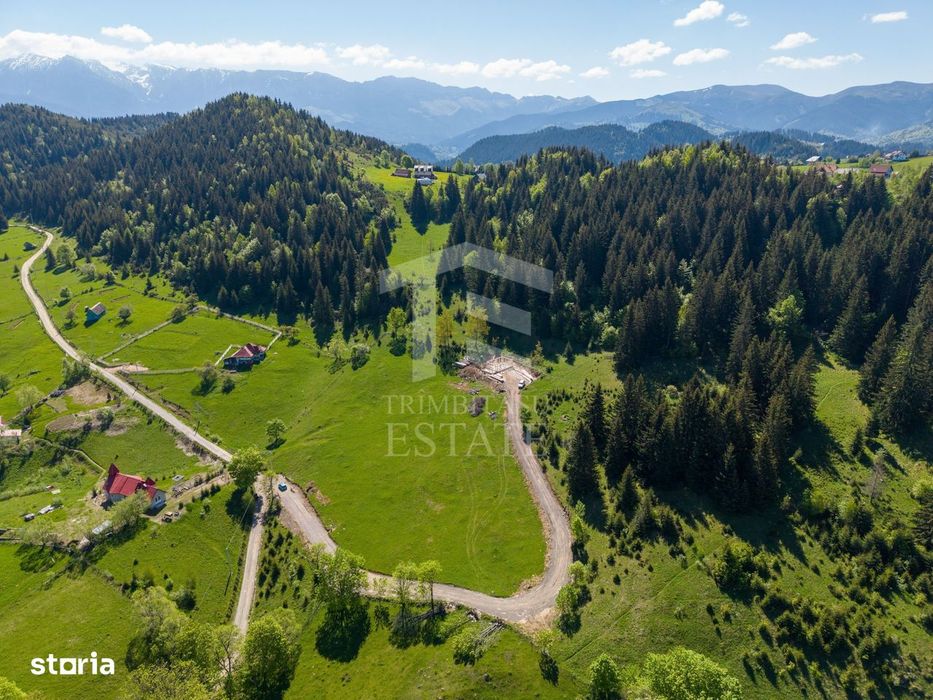 Fundata-Teren de vanzare 15,771 mp intravilan+extravilan+padure