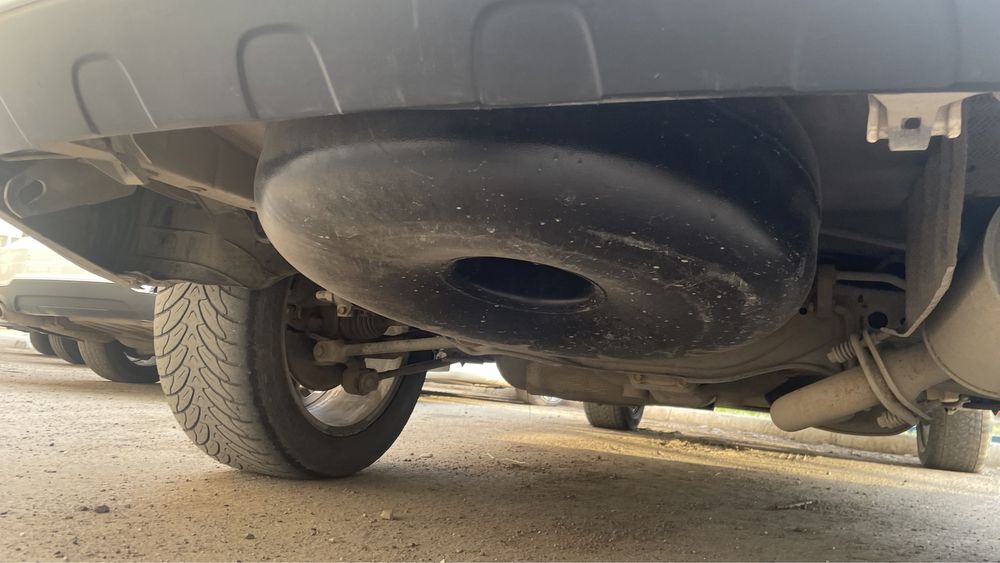 Продам машину Lexus RX330