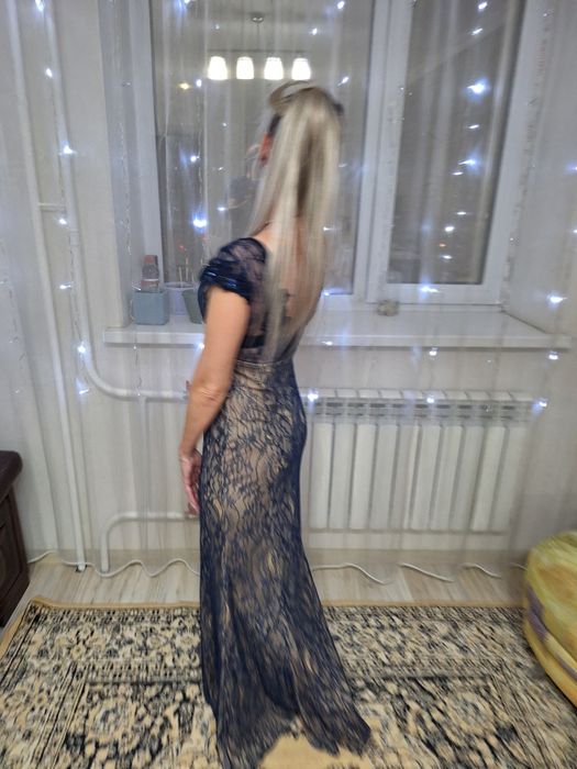 Продам платья вечерние