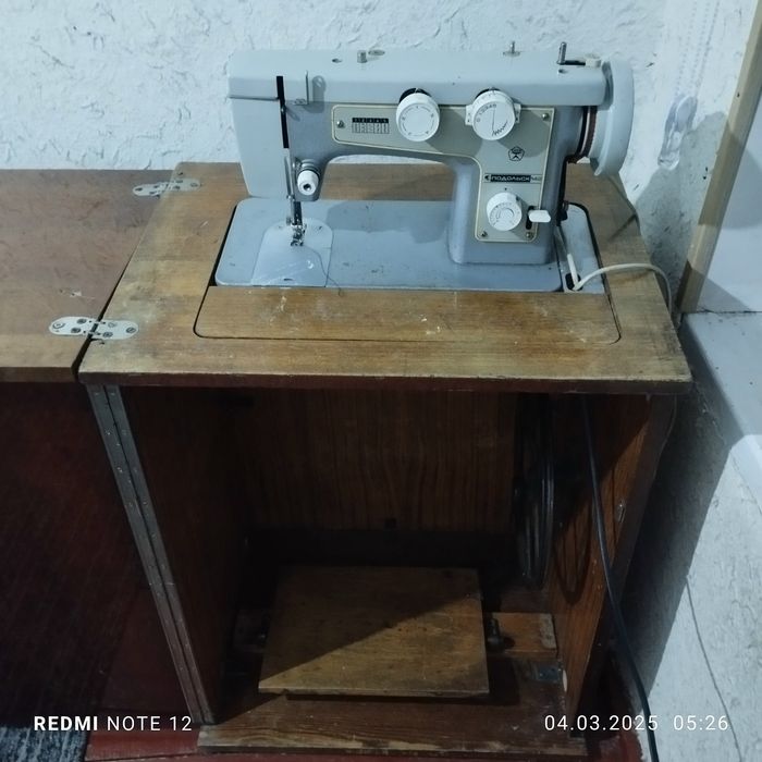 Швейная машинка продаётся