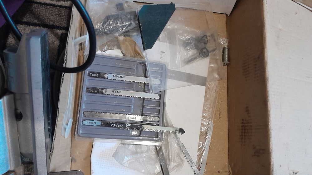 Продам Лобзиковую пилу.