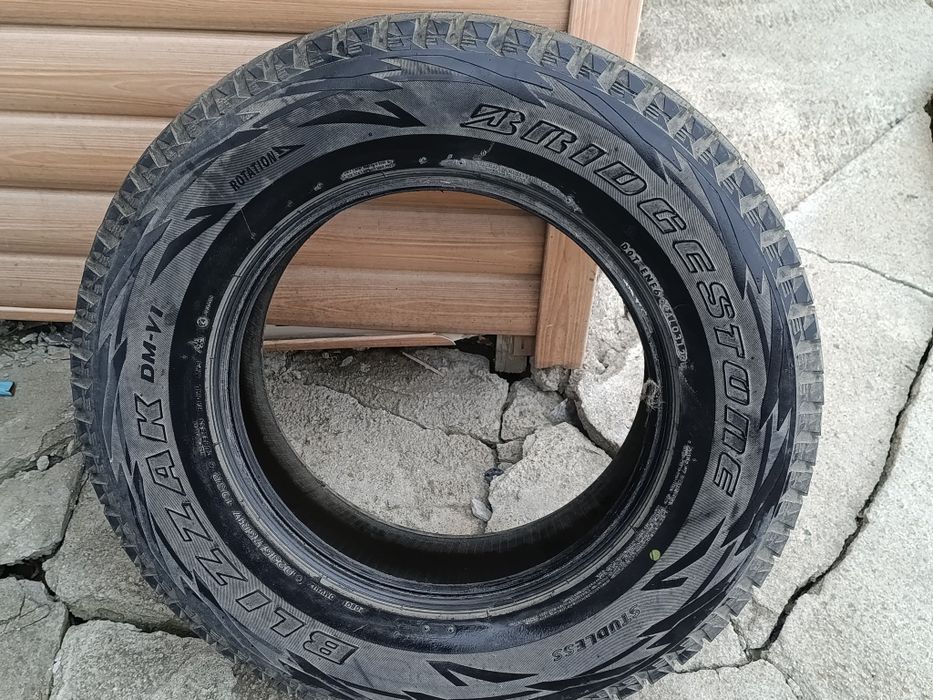 Продам резину r17