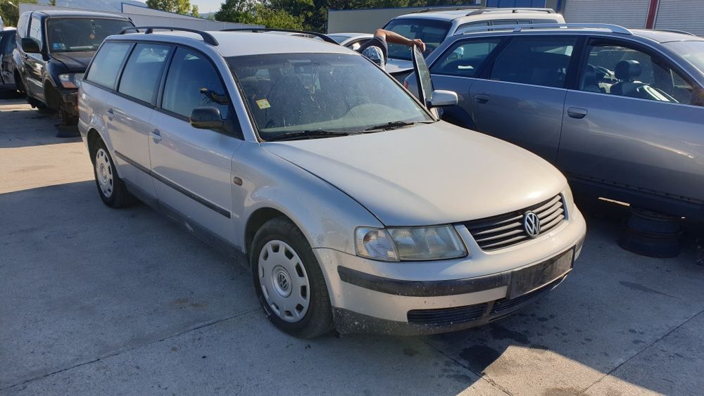 Фолксваген Пасат Б5 1.8 на части